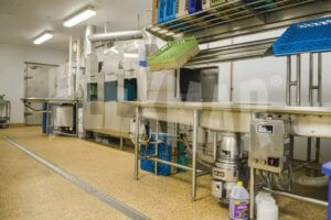 545243_222116677950496_1008313070_n restaurant polyaspartic flooring
